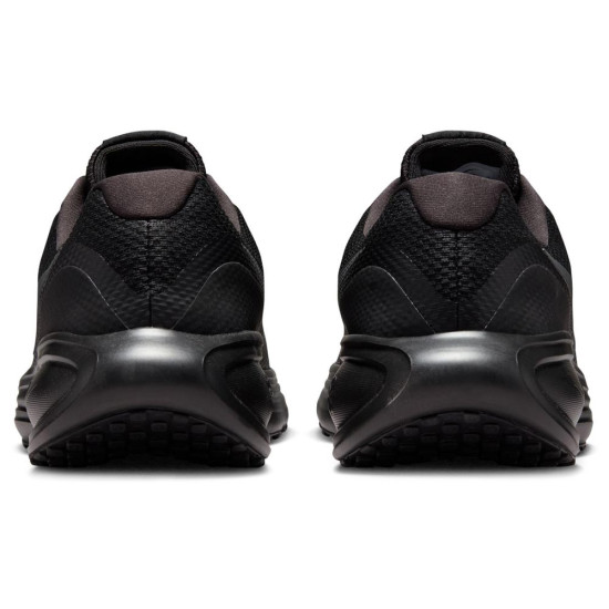 Nike Revolution 8